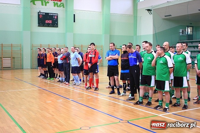 Zdjęcie w galerii na portalu naszraciborz.pl: Puchar Komendanta Powiatowego Policji w Raciborzu dla zespołu firmy Winiarski wiadomości z regionu