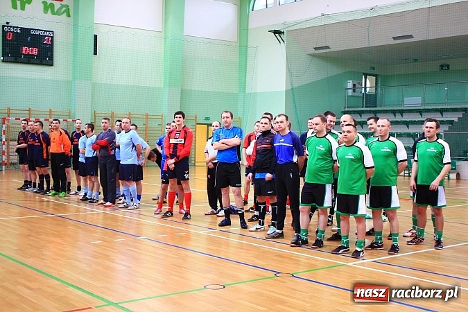 Zdjęcie w galerii na portalu naszraciborz.pl: Puchar Komendanta Powiatowego Policji w Raciborzu dla zespołu firmy Winiarski wiadomości z regionu