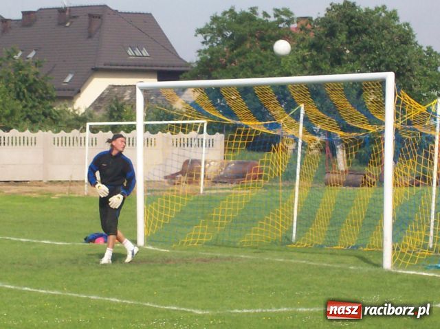 Zdjęcie w galerii na portalu naszraciborz.pl: Płomień zgasił Krzyżanowice wiadomości z regionu