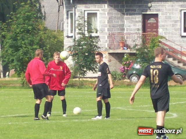 Zdjęcie w galerii na portalu naszraciborz.pl: Płomień zgasił Krzyżanowice wiadomości z regionu