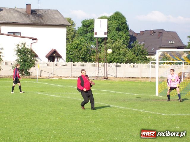 Zdjęcie w galerii na portalu naszraciborz.pl: Płomień zgasił Krzyżanowice wiadomości z regionu