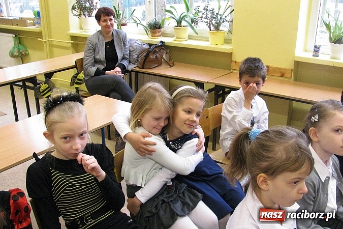 Zdjęcie w galerii na portalu naszraciborz.pl: Przyroda w poezji - konkurs w SP 15 wiadomości z regionu