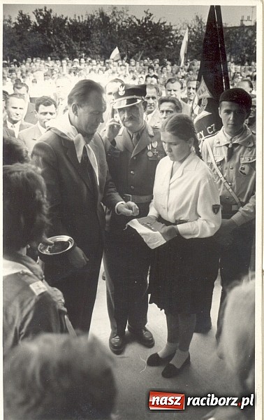 Zdjęcie w galerii na portalu naszraciborz.pl: Kamień węgielny pod raciborską Tysiąclatkę wiadomości z regionu