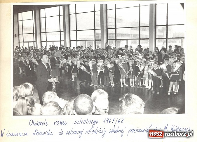 Zdjęcie w galerii na portalu naszraciborz.pl: Kamień węgielny pod raciborską Tysiąclatkę wiadomości z regionu