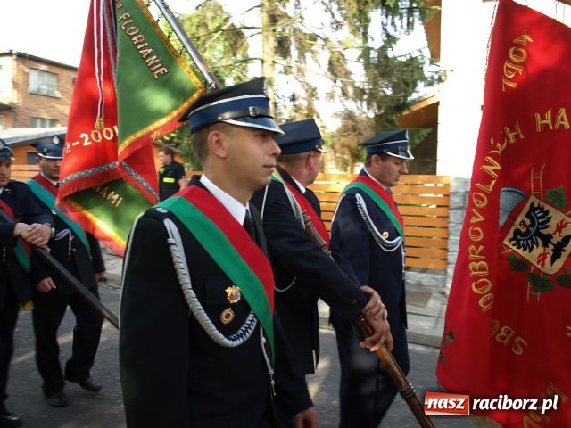 Zdjęcie w galerii na portalu naszraciborz.pl: Strażacka parada w Pietraszynie wiadomości z regionu