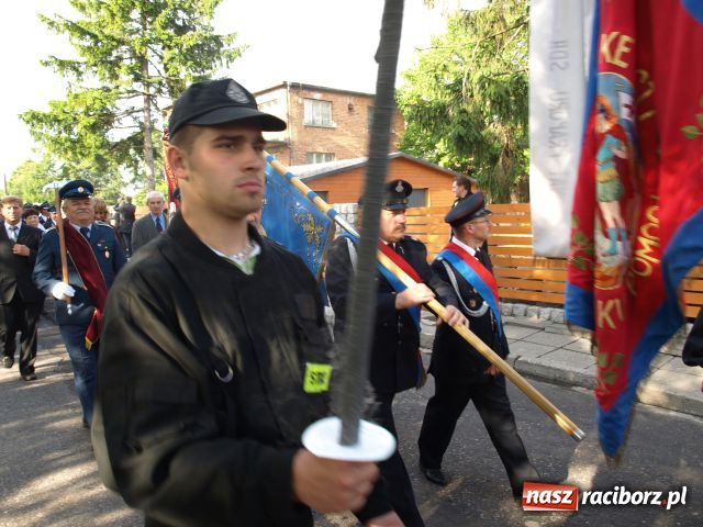 Zdjęcie w galerii na portalu naszraciborz.pl: Strażacka parada w Pietraszynie wiadomości z regionu