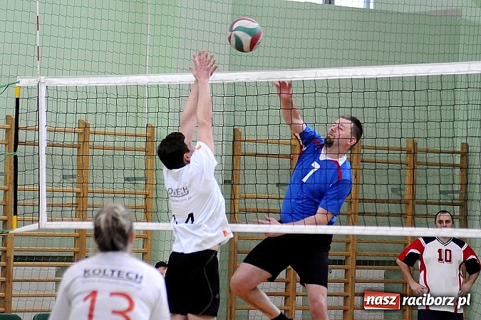 Zdjęcie w galerii na portalu naszraciborz.pl: Zakłady pracy walczą o puchar prezydenta wiadomości z regionu