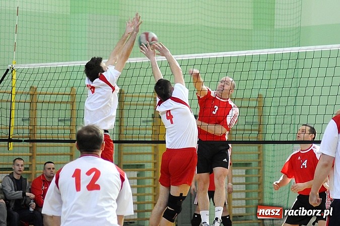 Zdjęcie w galerii na portalu naszraciborz.pl: Zakłady pracy walczą o puchar prezydenta wiadomości z regionu