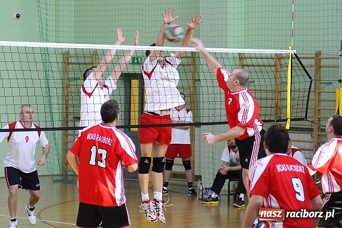 Zdjęcie w galerii na portalu naszraciborz.pl: Zakłady pracy walczą o puchar prezydenta wiadomości z regionu