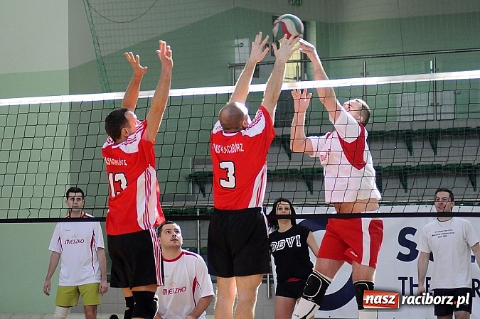 Zdjęcie w galerii na portalu naszraciborz.pl: Zakłady pracy walczą o puchar prezydenta wiadomości z regionu