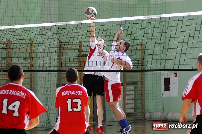 Zdjęcie w galerii na portalu naszraciborz.pl: Zakłady pracy walczą o puchar prezydenta wiadomości z regionu