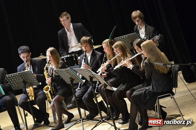 Zdjęcie w galerii na portalu naszraciborz.pl: Rozmówki na linii w RCK-u - relacja wideo wiadomości z regionu