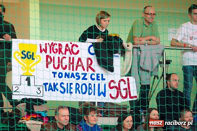 Zdjęcie w galerii na portalu naszraciborz.pl: V Siatkarski Turniej Zakład&oacute;w Pracy i Służb Mundurowych wiadomości z regionu