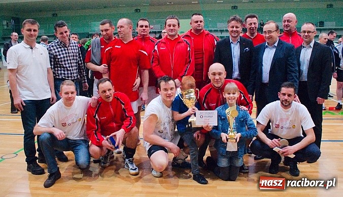 Zdjęcie w galerii na portalu naszraciborz.pl: V Siatkarski Turniej Zakład&oacute;w Pracy i Służb Mundurowych wiadomości z regionu