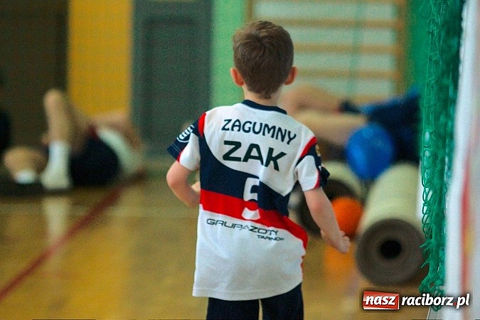 Zdjęcie w galerii na portalu naszraciborz.pl: V Siatkarski Turniej Zakład&oacute;w Pracy i Służb Mundurowych wiadomości z regionu