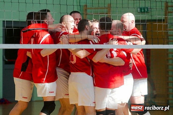 Zdjęcie w galerii na portalu naszraciborz.pl: V Siatkarski Turniej Zakład&oacute;w Pracy i Służb Mundurowych wiadomości z regionu