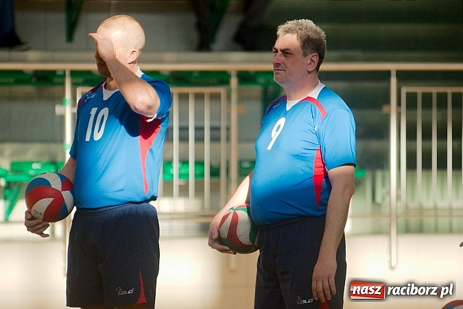 Zdjęcie w galerii na portalu naszraciborz.pl: V Siatkarski Turniej Zakład&oacute;w Pracy i Służb Mundurowych wiadomości z regionu