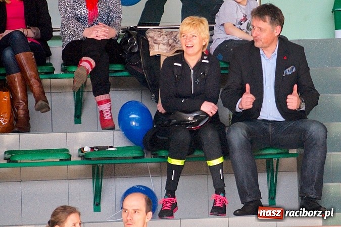 Zdjęcie w galerii na portalu naszraciborz.pl: V Siatkarski Turniej Zakład&oacute;w Pracy i Służb Mundurowych wiadomości z regionu