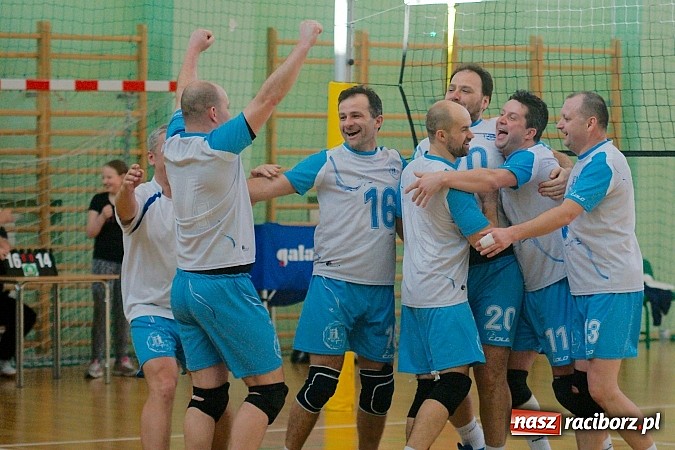 Zdjęcie w galerii na portalu naszraciborz.pl: V Siatkarski Turniej Zakład&oacute;w Pracy i Służb Mundurowych wiadomości z regionu