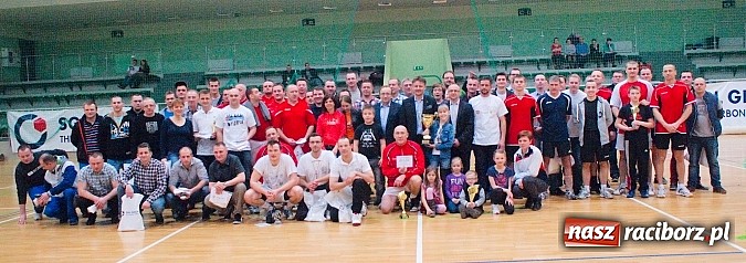 Zdjęcie w galerii na portalu naszraciborz.pl: V Siatkarski Turniej Zakład&oacute;w Pracy i Służb Mundurowych wiadomości z regionu