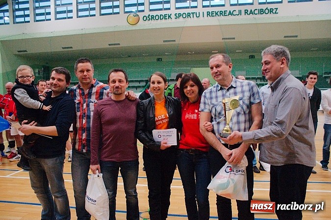 Zdjęcie w galerii na portalu naszraciborz.pl: V Siatkarski Turniej Zakład&oacute;w Pracy i Służb Mundurowych wiadomości z regionu