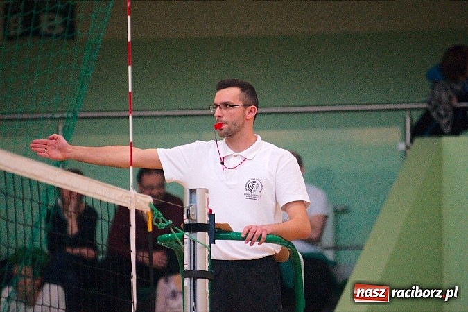 Zdjęcie w galerii na portalu naszraciborz.pl: V Siatkarski Turniej Zakład&oacute;w Pracy i Służb Mundurowych wiadomości z regionu