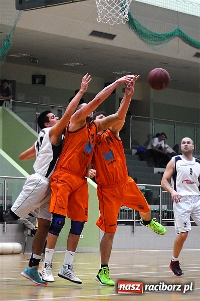 Zdjęcie w galerii na portalu naszraciborz.pl: Koszykarze Ofensywy bliscy wygranej wiadomości z regionu