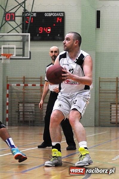 Zdjęcie w galerii na portalu naszraciborz.pl: Koszykarze Ofensywy bliscy wygranej wiadomości z regionu