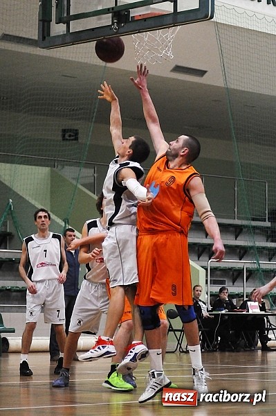 Zdjęcie w galerii na portalu naszraciborz.pl: Koszykarze Ofensywy bliscy wygranej wiadomości z regionu