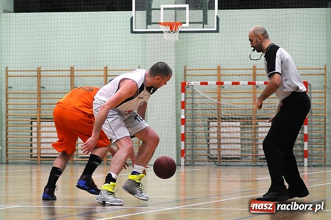 Zdjęcie w galerii na portalu naszraciborz.pl: Koszykarze Ofensywy bliscy wygranej wiadomości z regionu