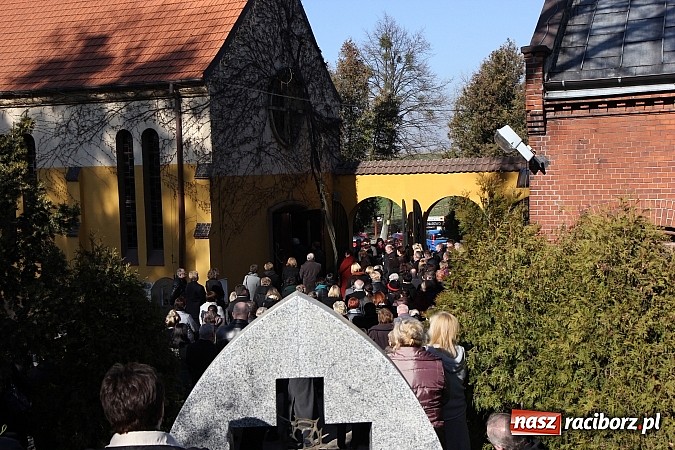 Zdjęcie w galerii na portalu naszraciborz.pl: Ostatnie pożegnanie śp. Marka Kaczora wiadomości z regionu