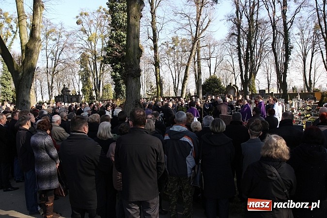 Zdjęcie w galerii na portalu naszraciborz.pl: Ostatnie pożegnanie śp. Marka Kaczora wiadomości z regionu