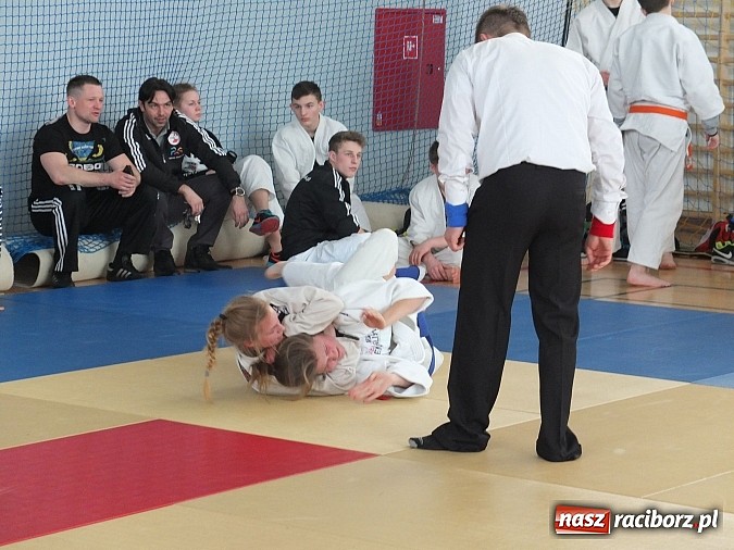 Zdjęcie w galerii na portalu naszraciborz.pl: Łamatorzy obronili mistrzowski tytuł wiadomości z regionu