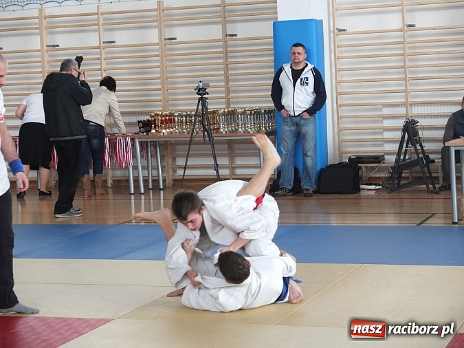 Zdjęcie w galerii na portalu naszraciborz.pl: Łamatorzy obronili mistrzowski tytuł wiadomości z regionu