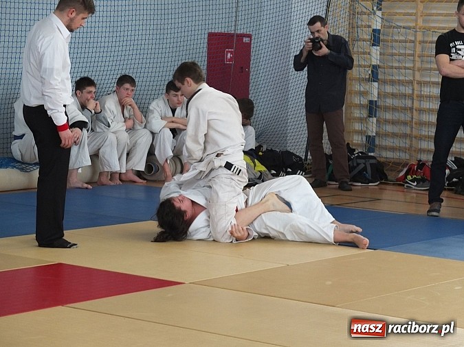 Zdjęcie w galerii na portalu naszraciborz.pl: Łamatorzy obronili mistrzowski tytuł wiadomości z regionu