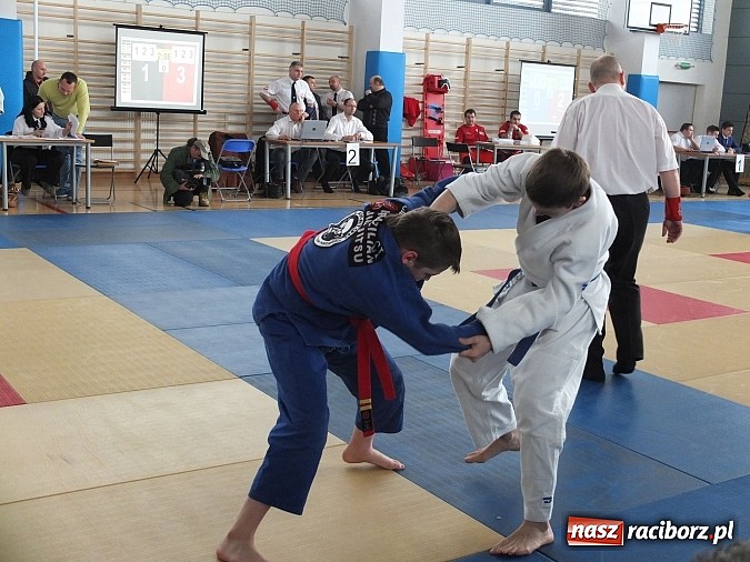 Zdjęcie w galerii na portalu naszraciborz.pl: Łamatorzy obronili mistrzowski tytuł wiadomości z regionu