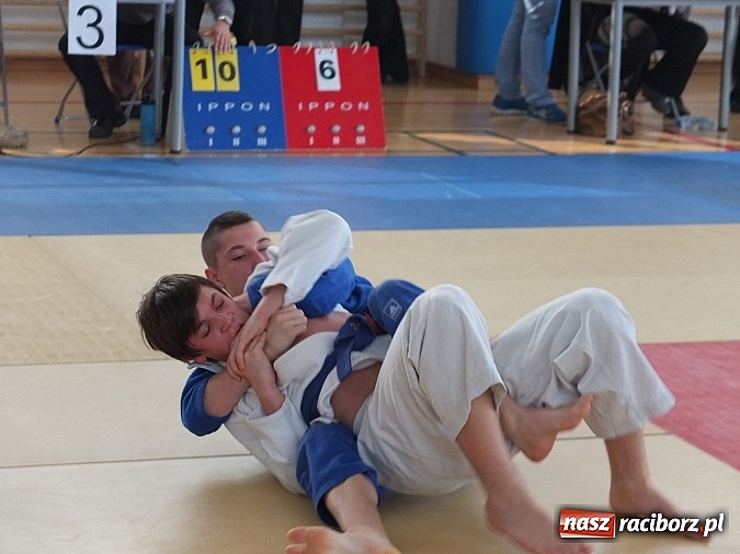 Zdjęcie w galerii na portalu naszraciborz.pl: Łamatorzy obronili mistrzowski tytuł wiadomości z regionu