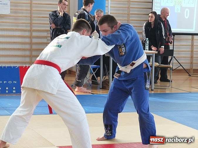 Zdjęcie w galerii na portalu naszraciborz.pl: Łamatorzy obronili mistrzowski tytuł wiadomości z regionu