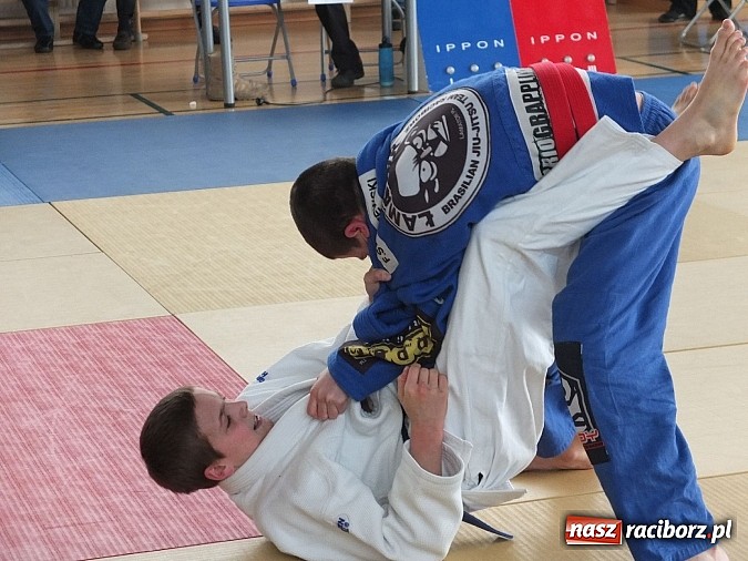 Zdjęcie w galerii na portalu naszraciborz.pl: Łamatorzy obronili mistrzowski tytuł wiadomości z regionu