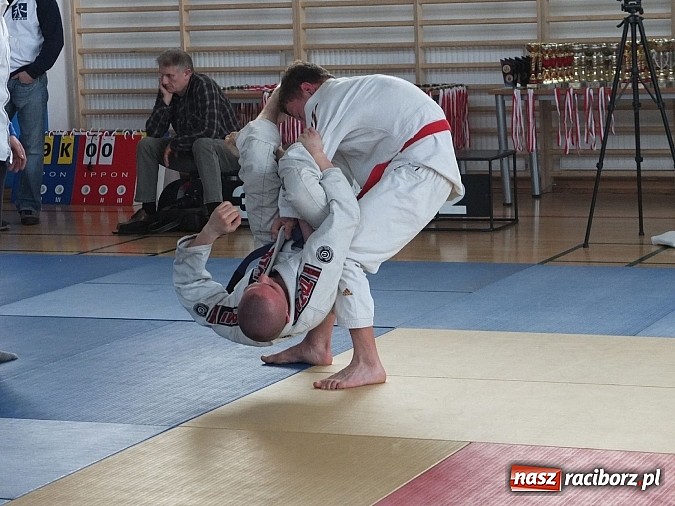 Zdjęcie w galerii na portalu naszraciborz.pl: Łamatorzy obronili mistrzowski tytuł wiadomości z regionu