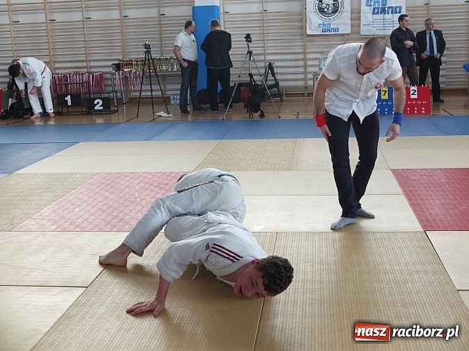 Zdjęcie w galerii na portalu naszraciborz.pl: Łamatorzy obronili mistrzowski tytuł wiadomości z regionu