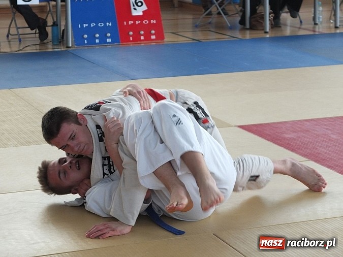 Zdjęcie w galerii na portalu naszraciborz.pl: Łamatorzy obronili mistrzowski tytuł wiadomości z regionu