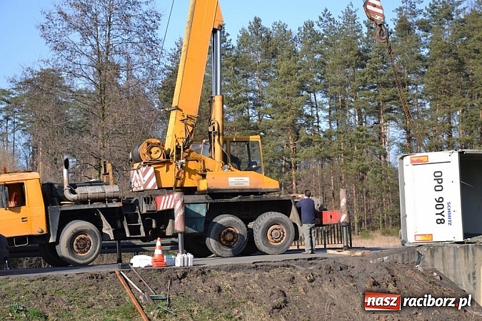 Zdjęcie w galerii na portalu naszraciborz.pl: Gnał na Czerwonym Mostku. Zobacz efekty! wiadomości z regionu