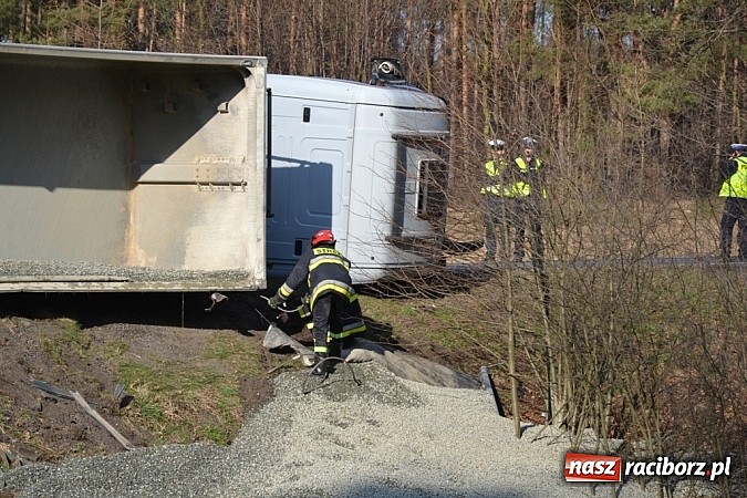 Zdjęcie w galerii na portalu naszraciborz.pl: Gnał na Czerwonym Mostku. Zobacz efekty! wiadomości z regionu