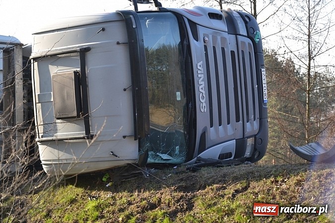 Zdjęcie w galerii na portalu naszraciborz.pl: Gnał na Czerwonym Mostku. Zobacz efekty! wiadomości z regionu
