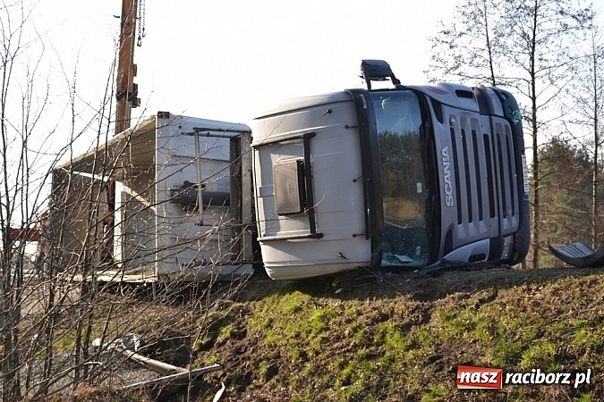 Zdjęcie w galerii na portalu naszraciborz.pl: Gnał na Czerwonym Mostku. Zobacz efekty! wiadomości z regionu