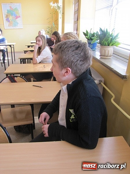 Zdjęcie w galerii na portalu naszraciborz.pl: Językowe zmagania w Budowlance wiadomości z regionu