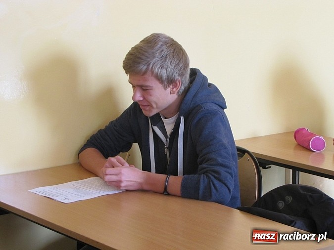 Zdjęcie w galerii na portalu naszraciborz.pl: Językowe zmagania w Budowlance wiadomości z regionu