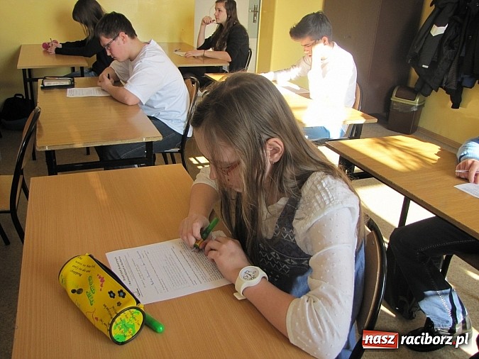 Zdjęcie w galerii na portalu naszraciborz.pl: Językowe zmagania w Budowlance wiadomości z regionu