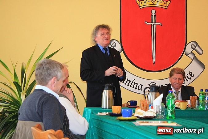Zdjęcie w galerii na portalu naszraciborz.pl: Burmistrz Krzanowic złożył życzenia sołtysom wiadomości z regionu
